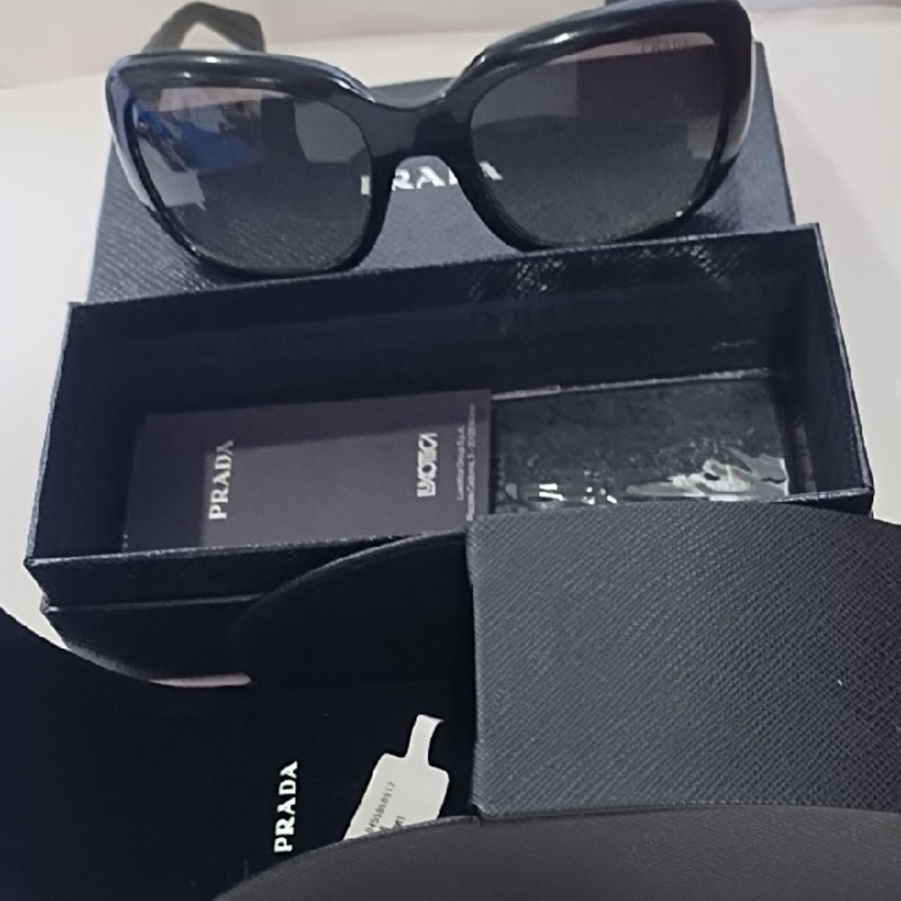 Prada Elegant Black Sunglasses